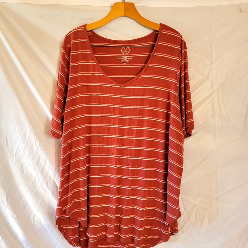 Maurice short sleeved shirt.